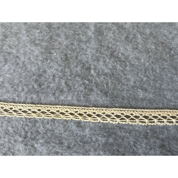 Delicate Cotton Crochet Lace Trim 1/2" wide Ivory Edging Sewing Crafts - 1 yard - Picture 1 of 5